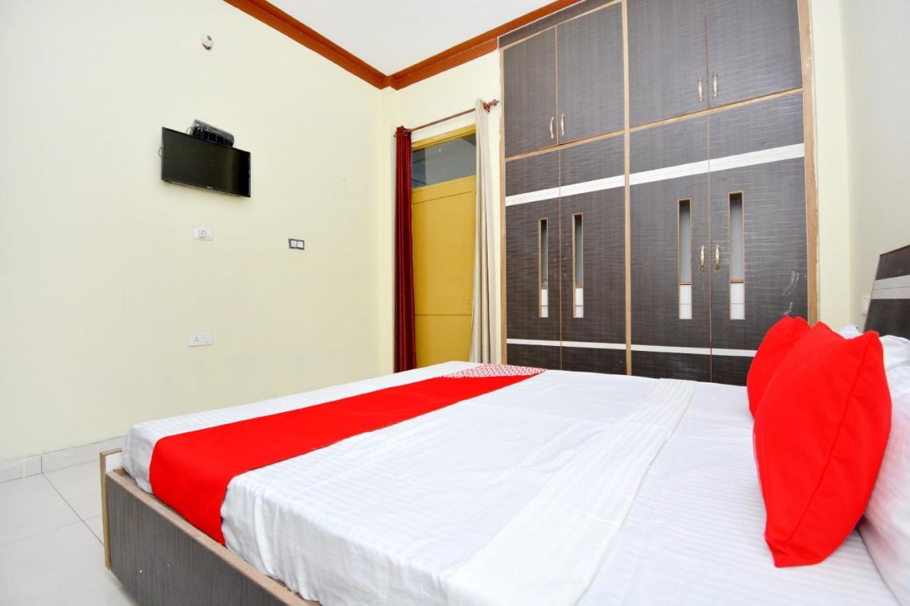 Oyo 40306 White House Hotel Jalandhar Exterior photo