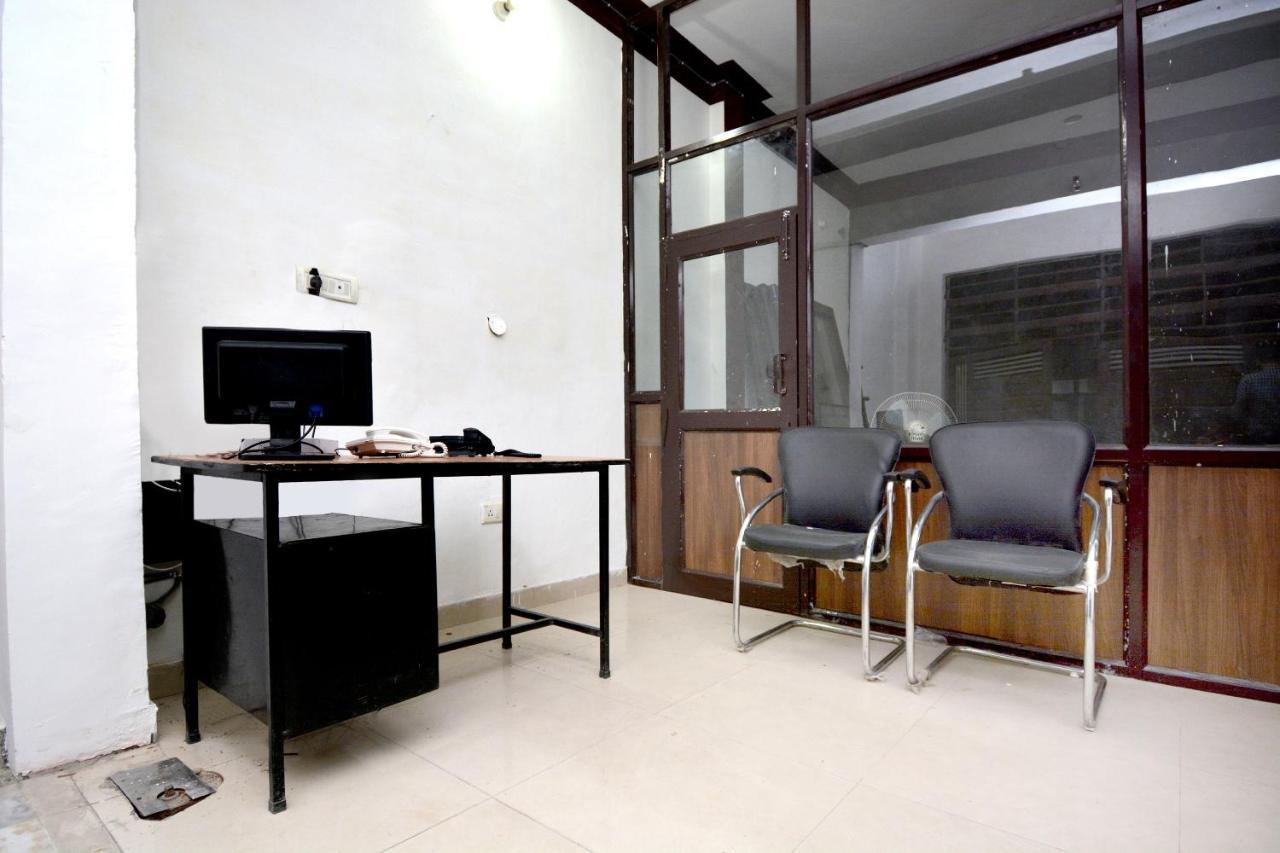 Oyo 40306 White House Hotel Jalandhar Exterior photo