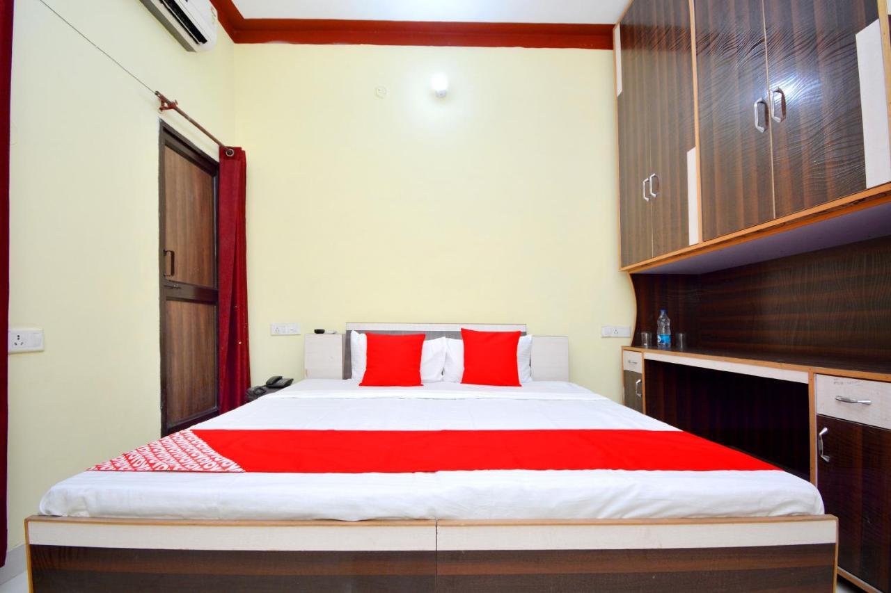 Oyo 40306 White House Hotel Jalandhar Exterior photo