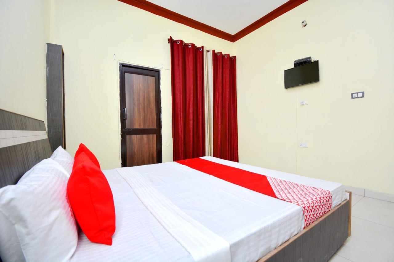 Oyo 40306 White House Hotel Jalandhar Exterior photo